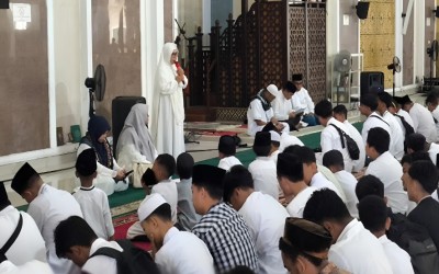 Semarak Hari Santri Nasional 2026, Murid MTsN Kota Kupang Ikuti Istighosah Bersama