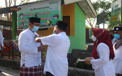Perdana, KaKanWil Kemenag NTT Pimpin Langsung Upacara HSN 2021 di MTsN Kota Kupang